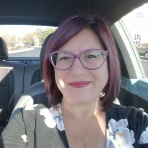 Meet your Posher, Debbie